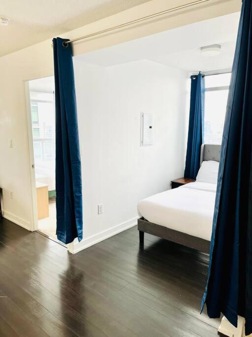 Apartment Royal Toronto